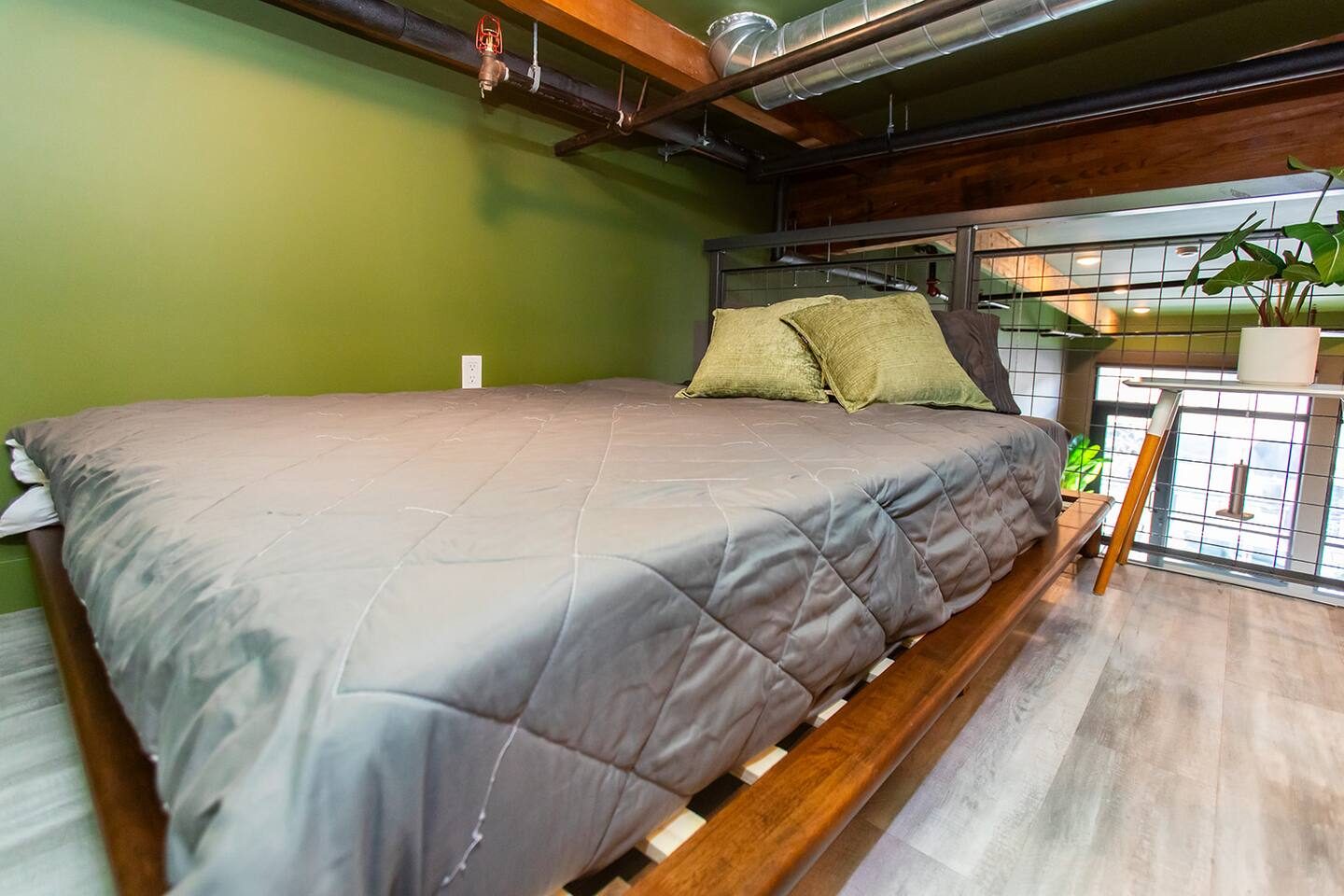 Loft 212